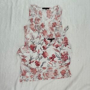 White House Black Market TWO PIECE Floral Tank Set